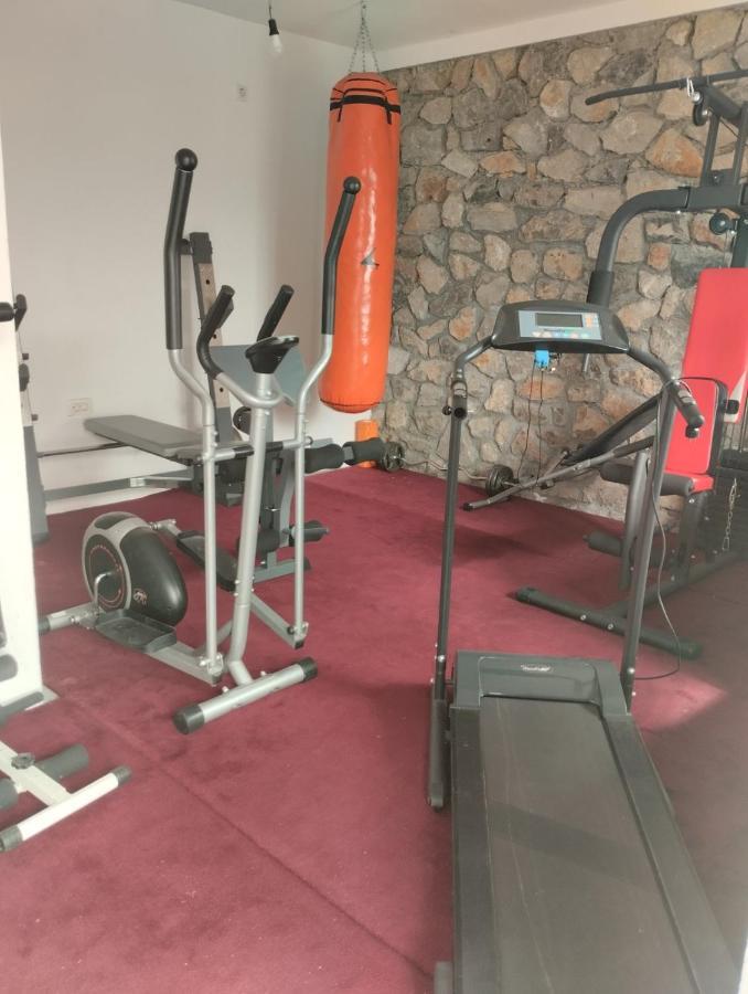Woodstone Apartman Podgorica Bagian luar foto